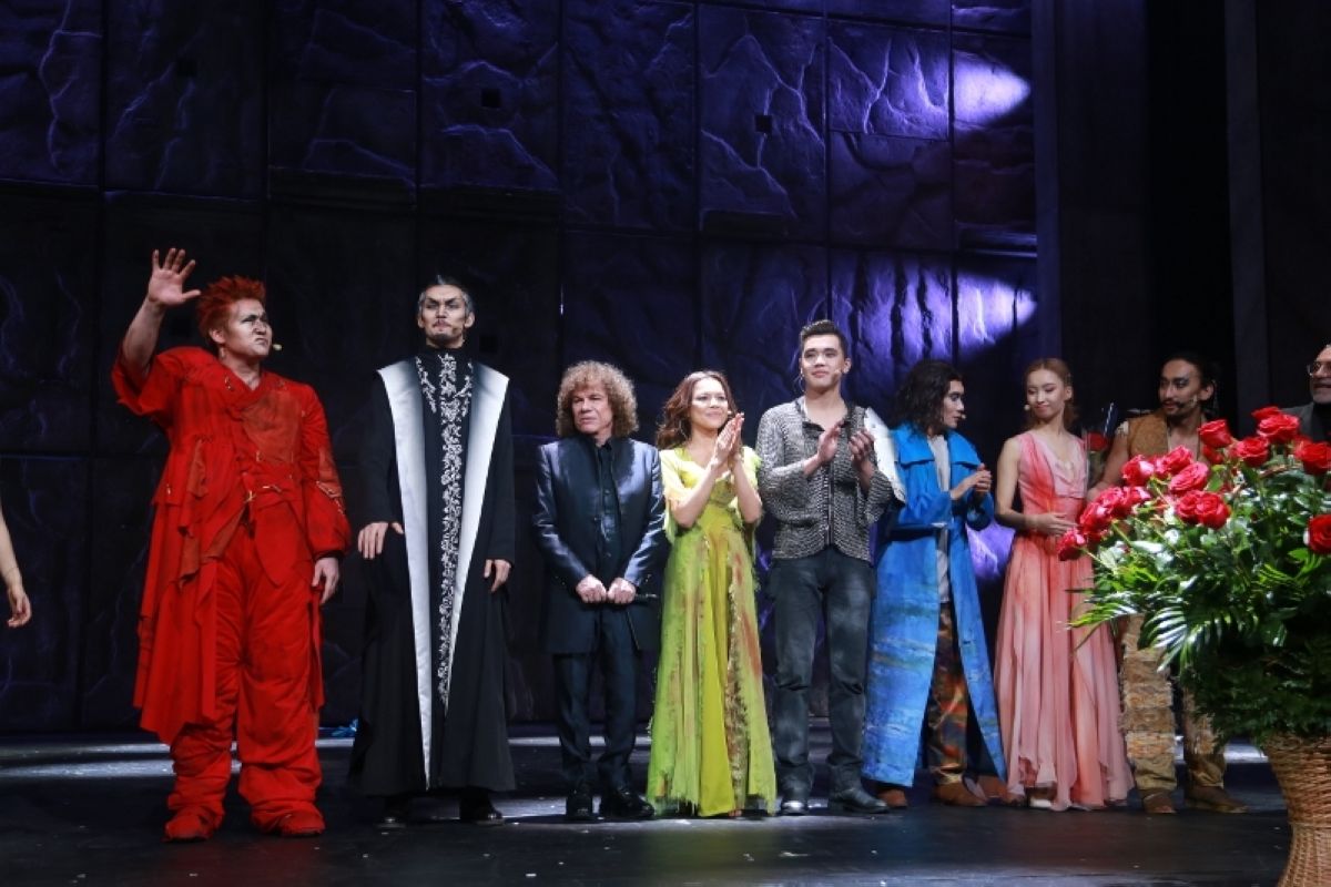 Әйгілі «Notre Dame de Paris» мюзиклінің қазақ тіліндегі премьерасы өтті