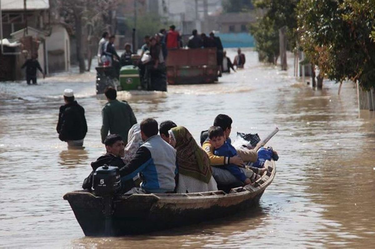 Ирандағы су тасқынынан 44 адам қаза болды