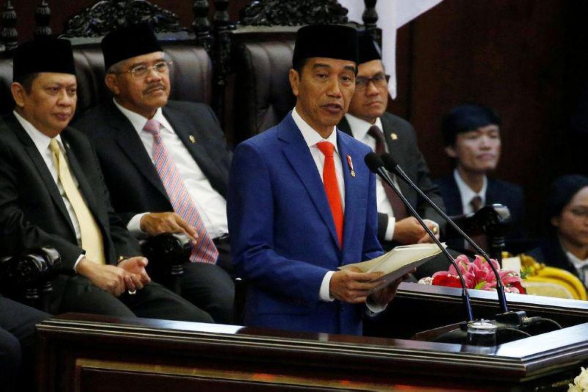 Индонезия президенті ел астанасын Борнео аралына ауыстыруды ұсынды