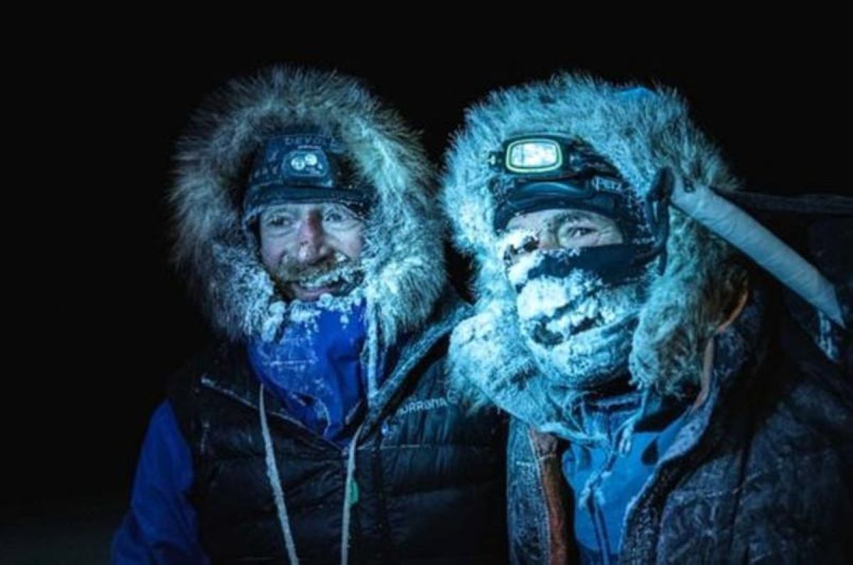 Арктикаға механикалық көліксіз барған алғашқы адамдардың саяхаты сәтті аяқталды