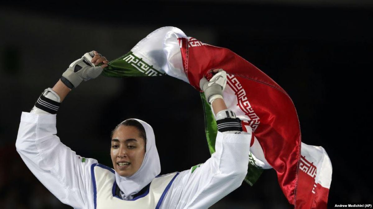 Иран тарихында Олимпиада чемпионы атанған жалғыз қыз елден біржола кетті