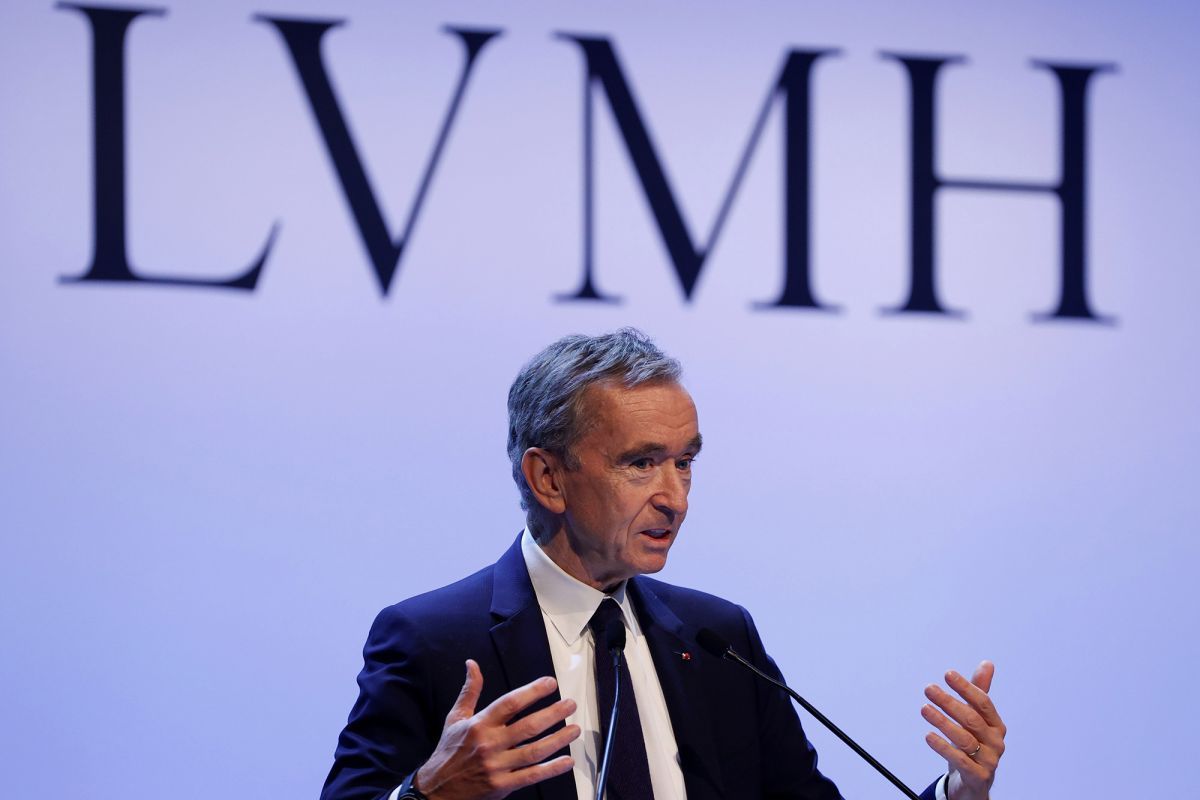 Louis Vuitton иіссу орнына антисептиктер шығара бастады