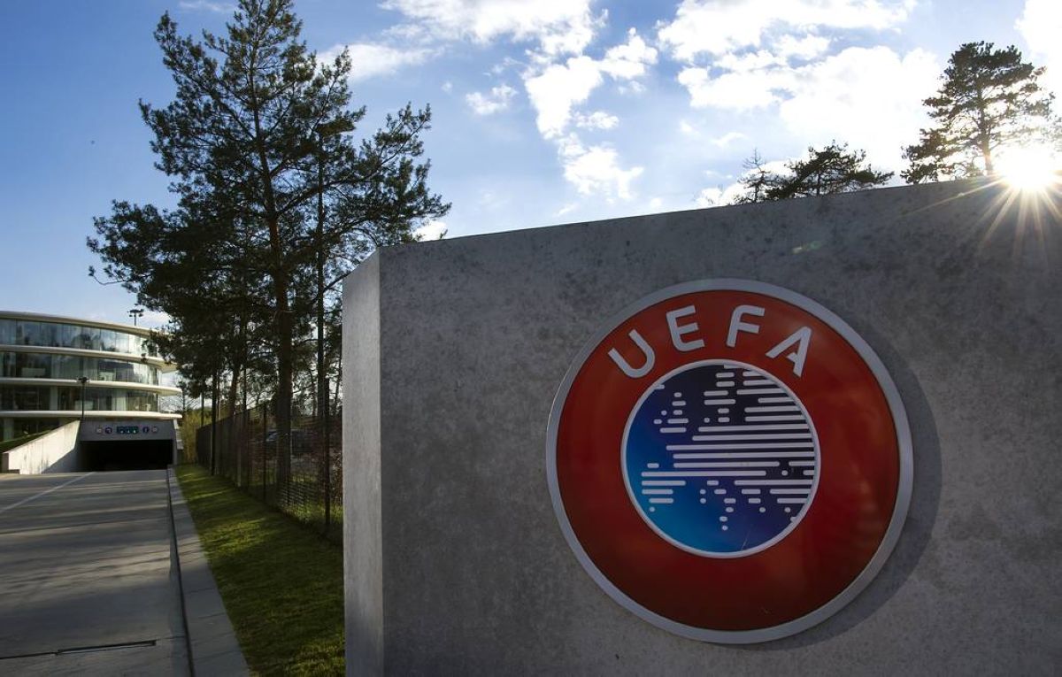 Словения премьері коронавирустың таралуына УЕФА президентін айыптады