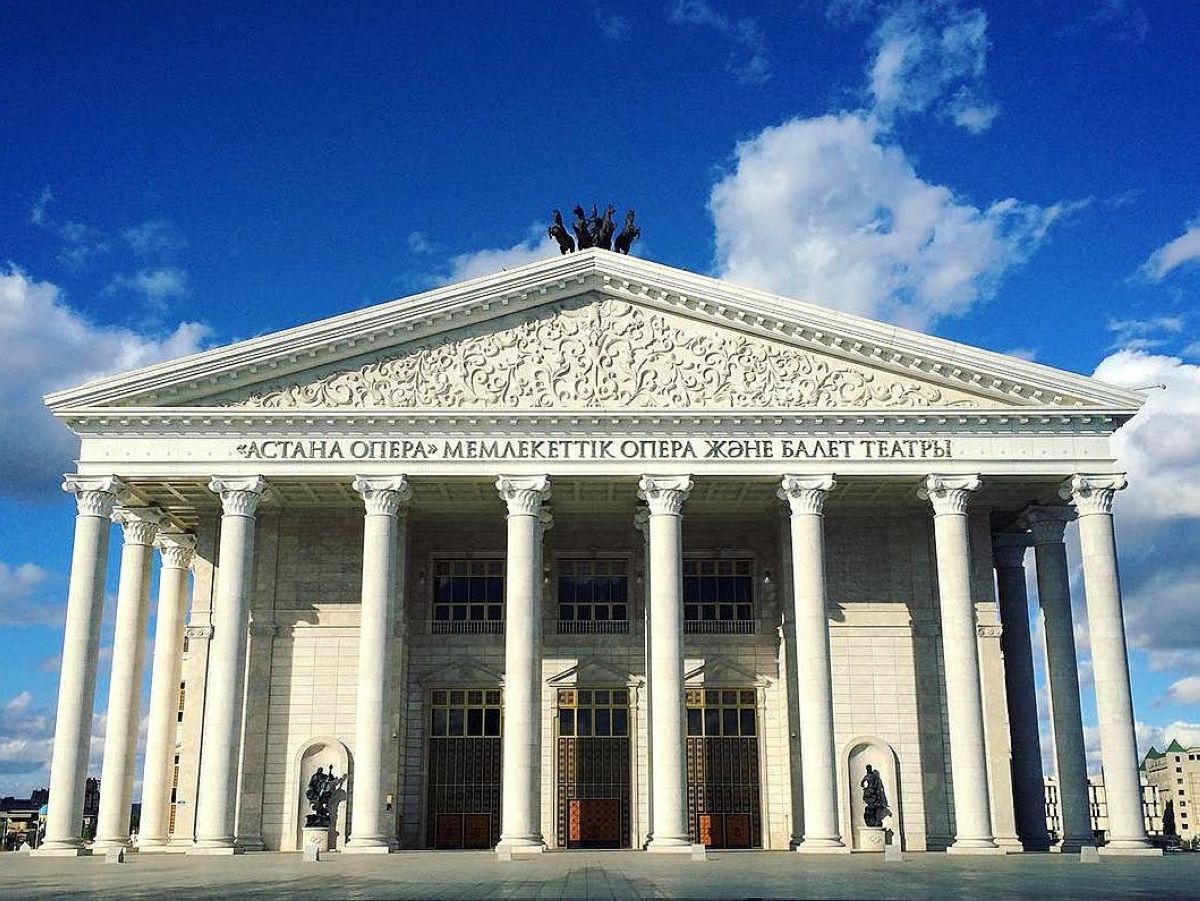 «Астана Операның» жетекші солисі өмірден өтті