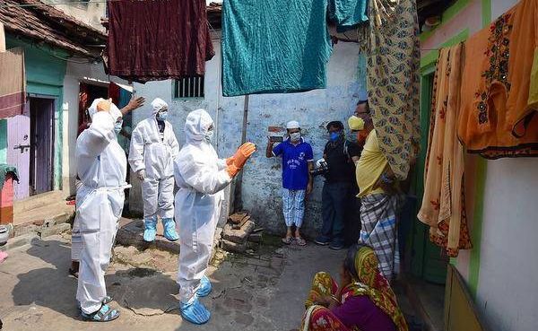 Үндістанда бір тәулікте 46 мыңға жуық адамнан коронавирус анықталды