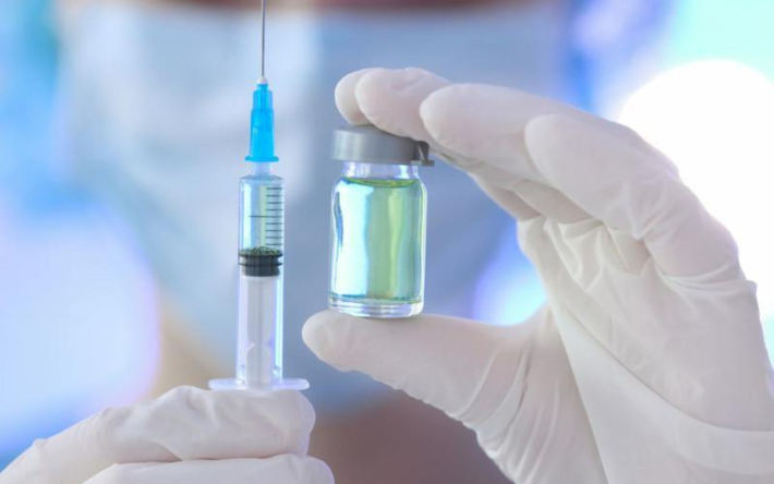 Ресейлік вакцинаны кімдерге егуге болмайтыны анықталды