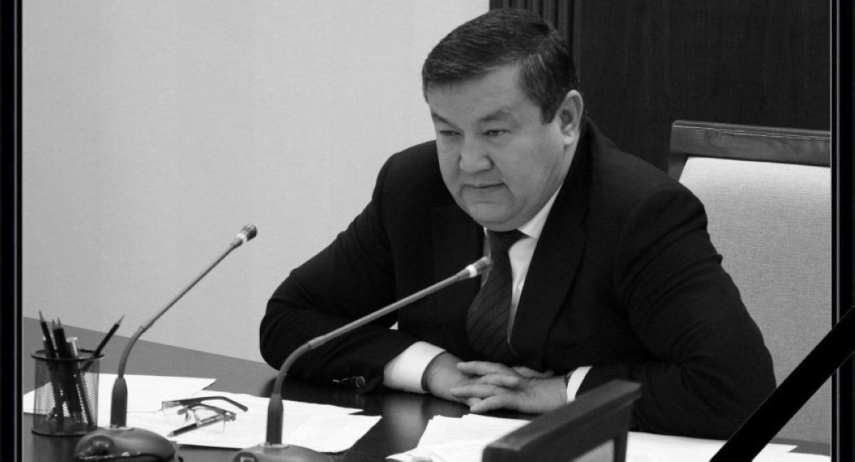Өзбекстанның вице-премьері коронавирустан көз жұмды