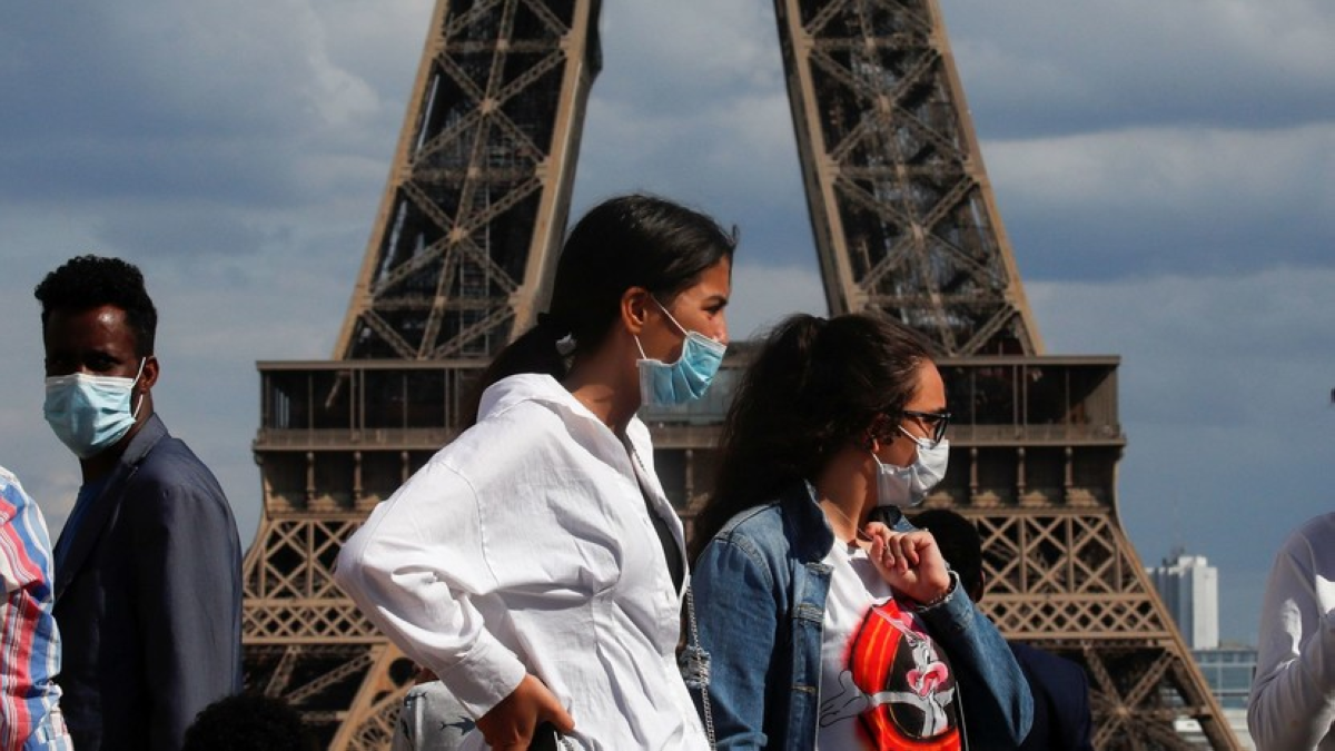 Францияда бір тәулікте 30 мыңнан астам адам коронавирус жұқтырған