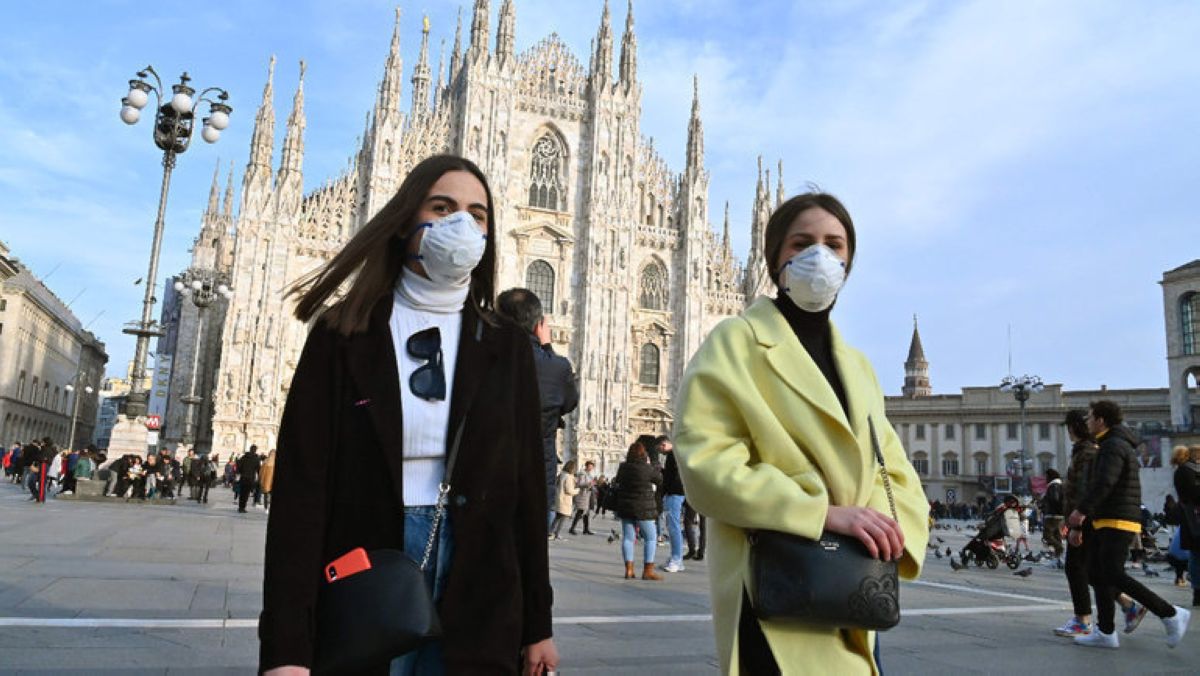 Италиялықтар көшеде маска тағып жүруге міндеттелді