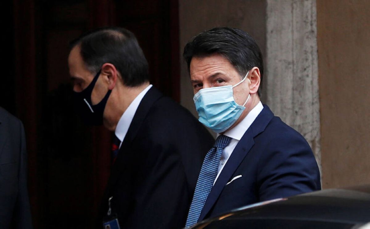 Италия Премьер-министрі отставкаға кетпек