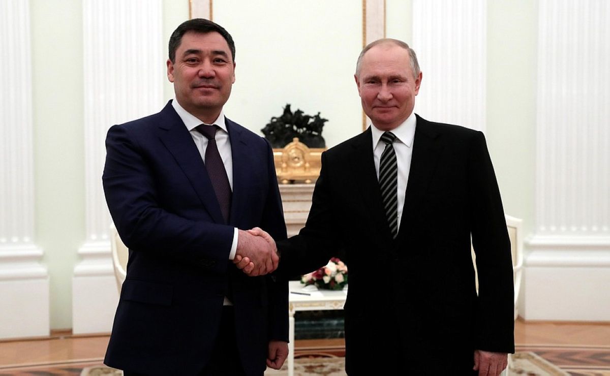 Қырғызстан президенті Путинге не сыйлағанын айтты
