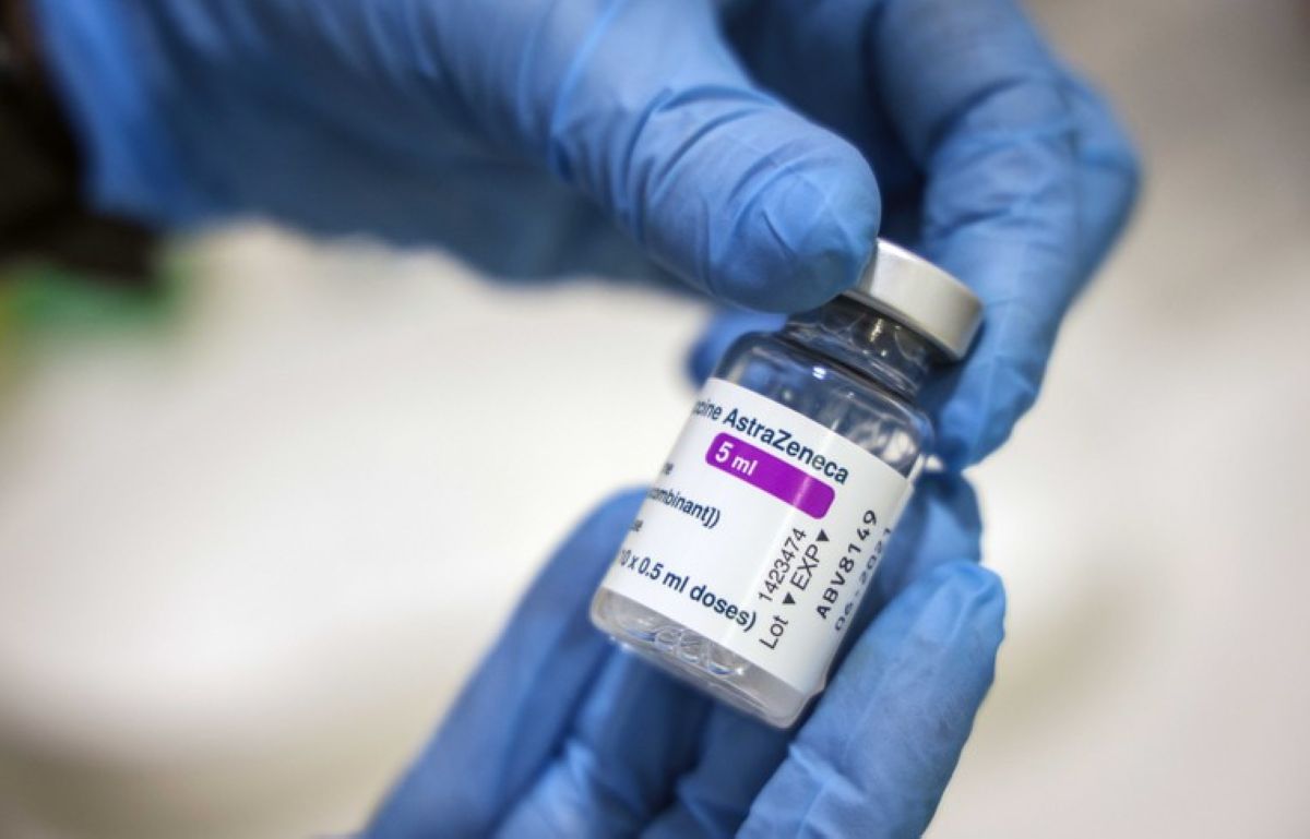 Ирландия AstraZeneca вакцинасын қолдануға уақытша шектеу қойды