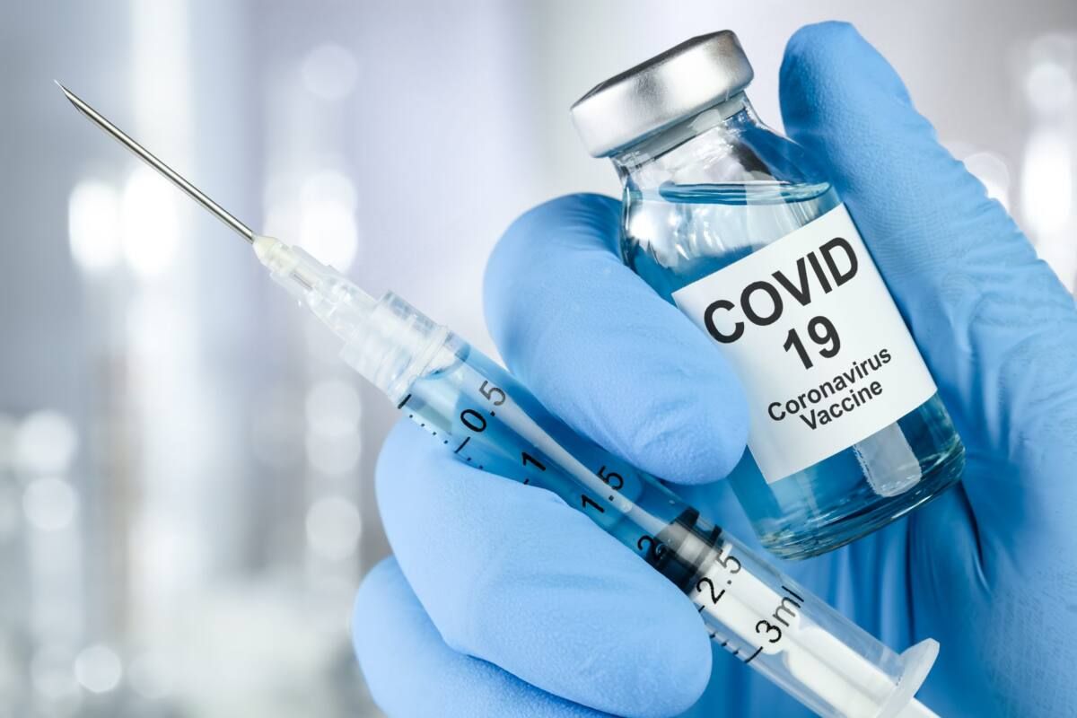 Алматыда коронавирусқа қарсы вакцина алғандарға сыйлық таратылып жатыр