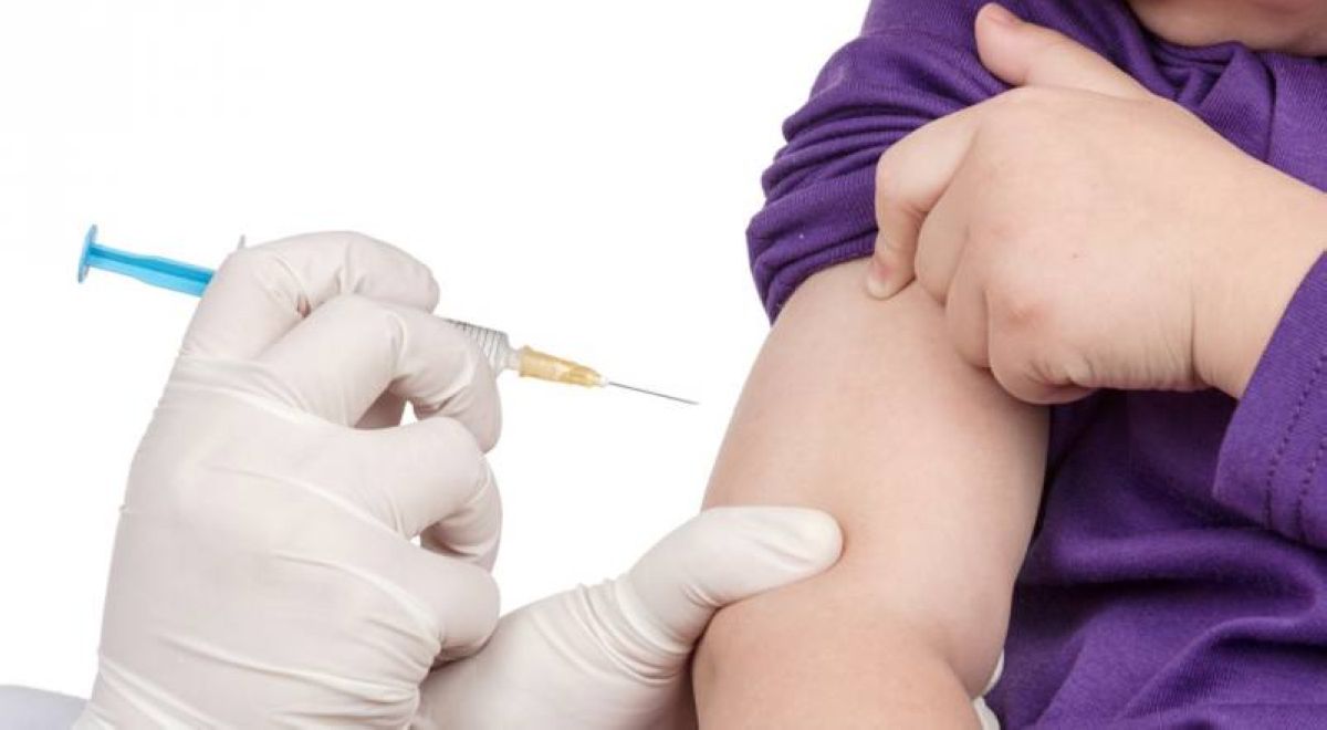 15 маусымнан бастап Франция 12 жастан асқан балаларға вакцина сала бастайды