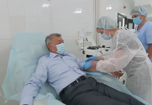 Даниал Ахметов коронавирустың ауыр түріне шалдыққан науқастарға донор болды