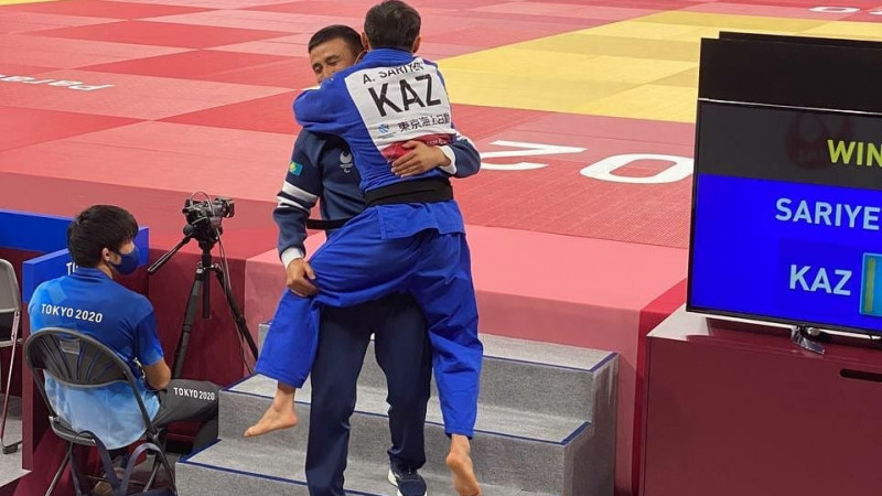 Паралимпиада: дзюдошы Әнуар Сариев күміс медаль алды