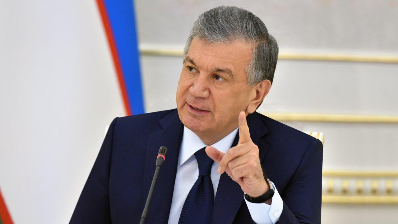 Өзбекстан президенті интернетті бұғаттаған шенеунікті қызметінен босатты