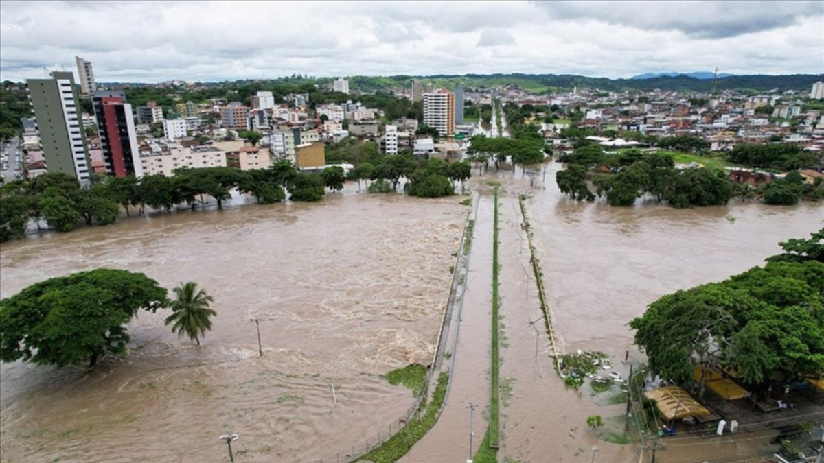 Бразилияда 37 қала су астында қалды