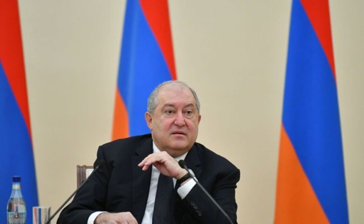 Армения Президенті отставкаға кетті