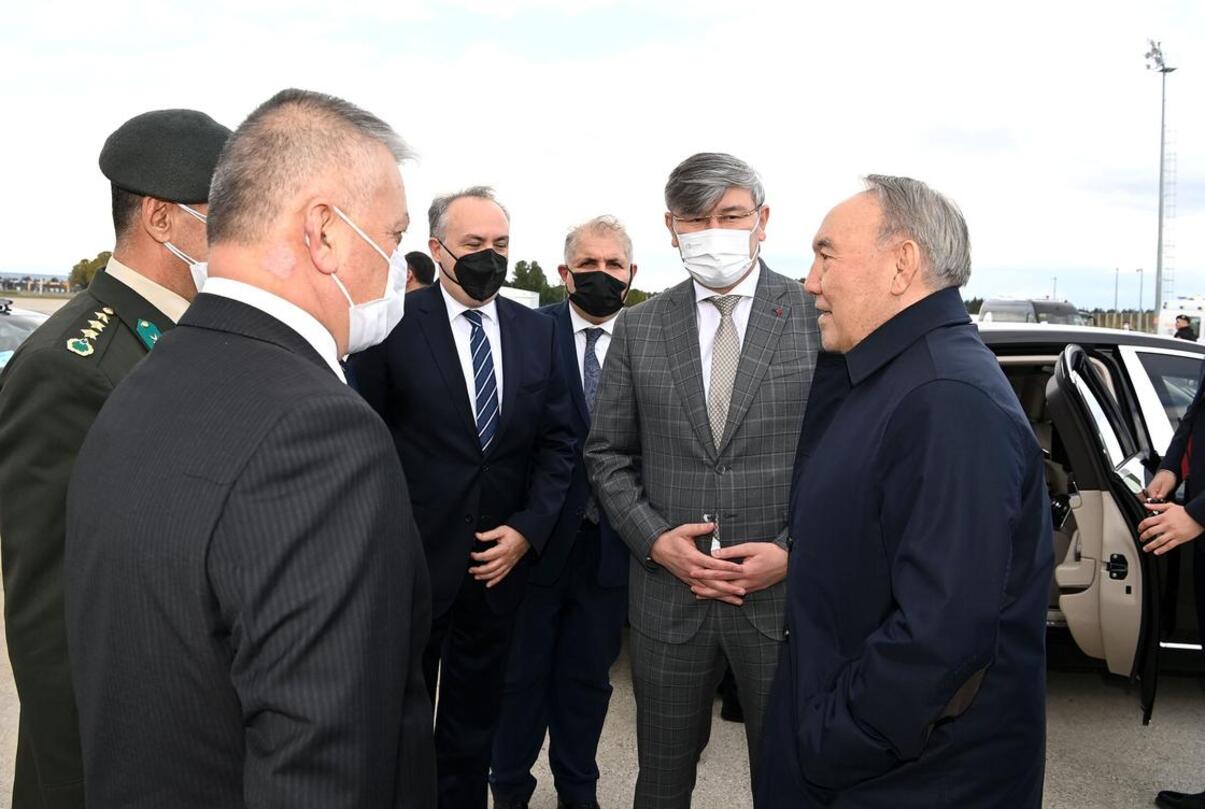 БАҚ: Ердоған Назарбаевты не үшін форумға шақырды?