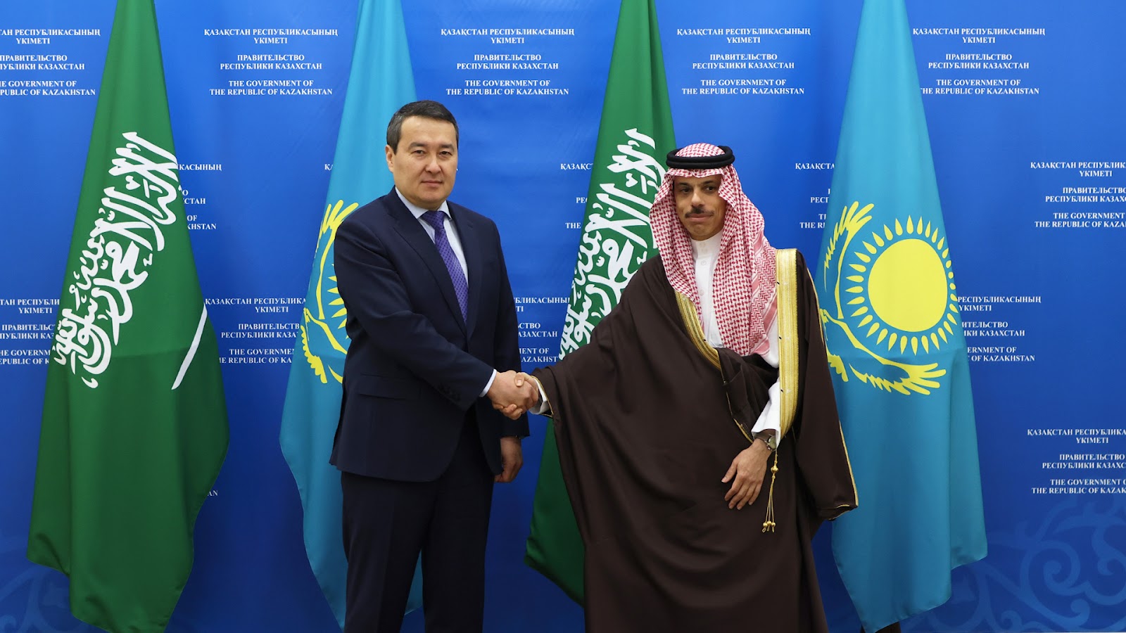 Әлихан Смайылов Сауд Арабиясы Корольдігінің Сыртқы істер министрімен кездесті