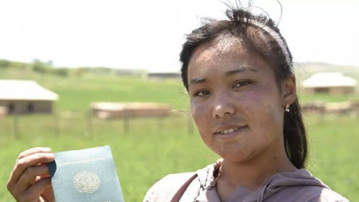 Өзбекстандық қыз 20 жыл бойы ер адамның құжатымен жүрген