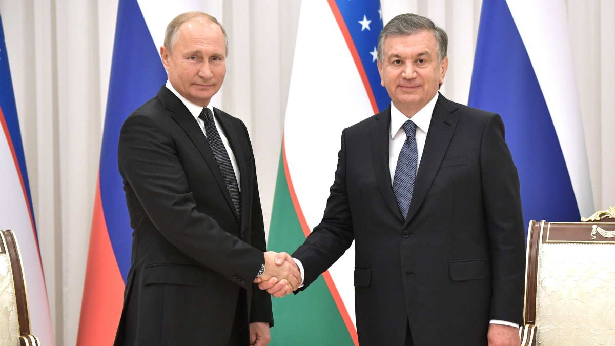Путин Өзбекстан президентін орденмен марапаттады