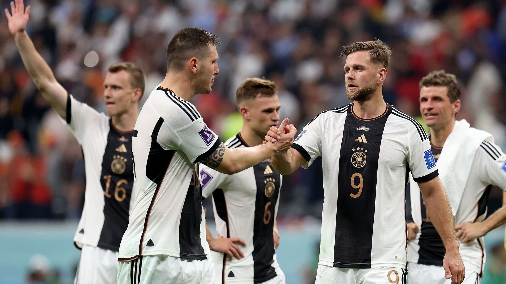 ӘЧ: FIFA Германия құрамасын жазалады