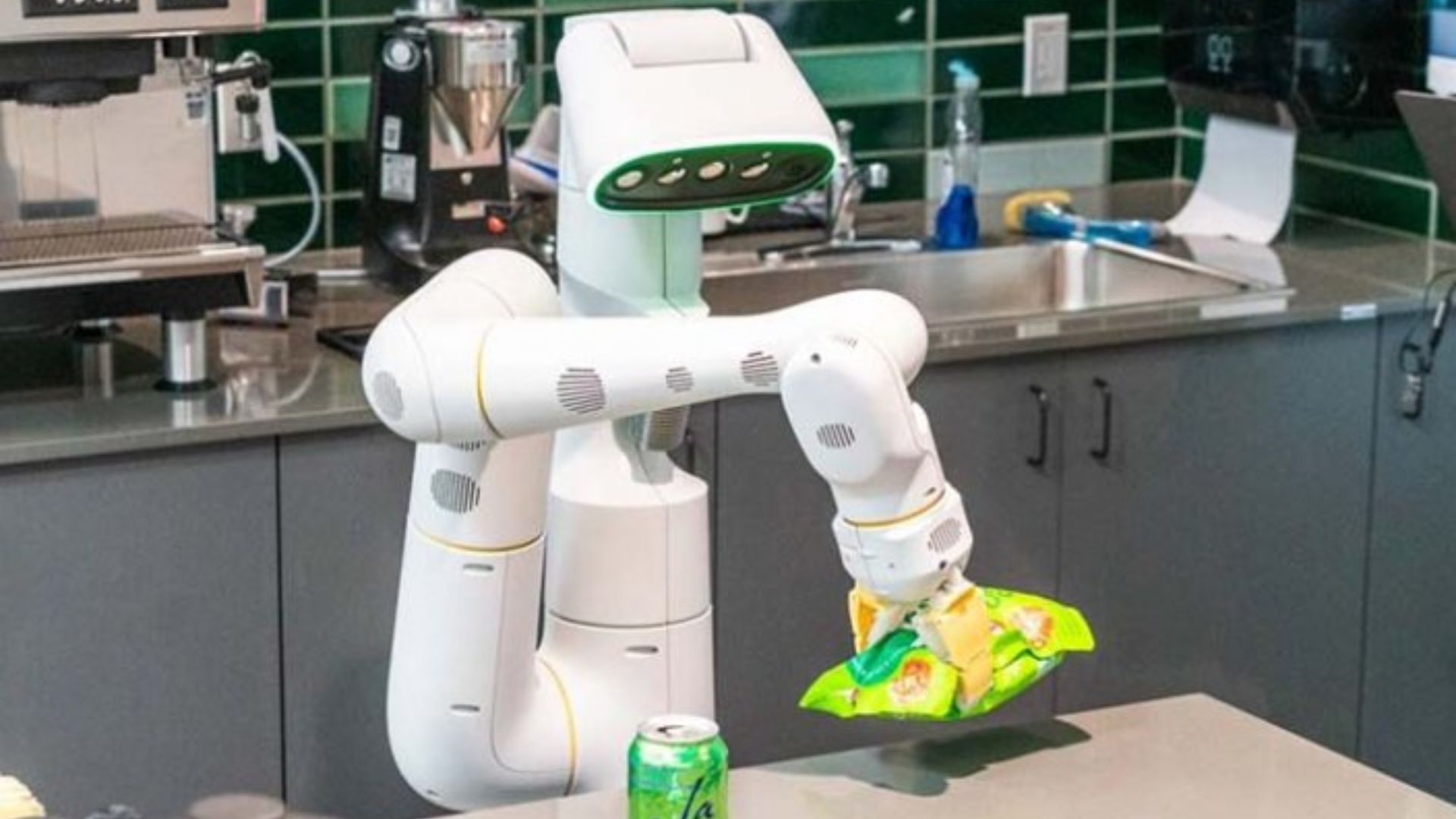 Google компаниясы өзін бағдарламалайтын робот құрастырды
