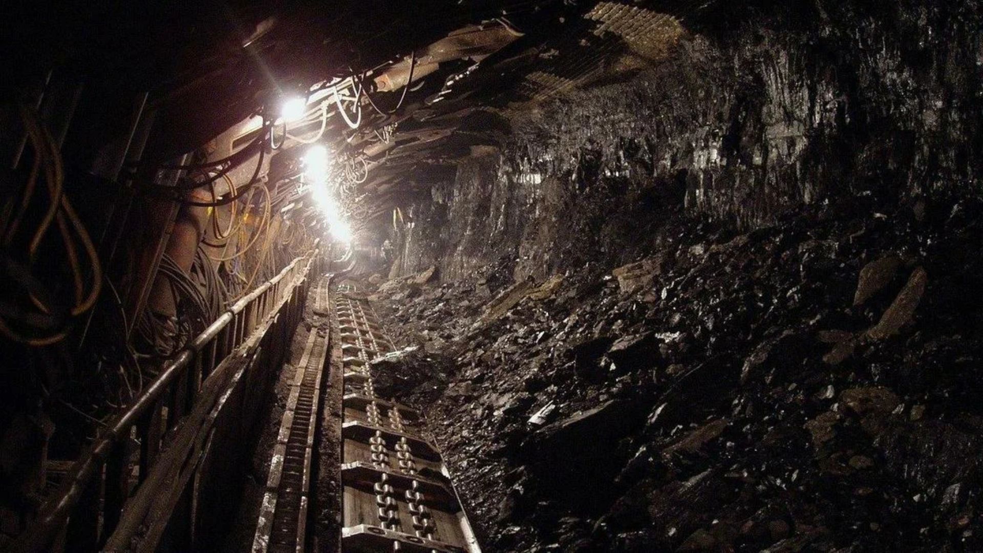 Шахтинск қаласындағы шахтада газ жарылып, 4 адам қаза тапты