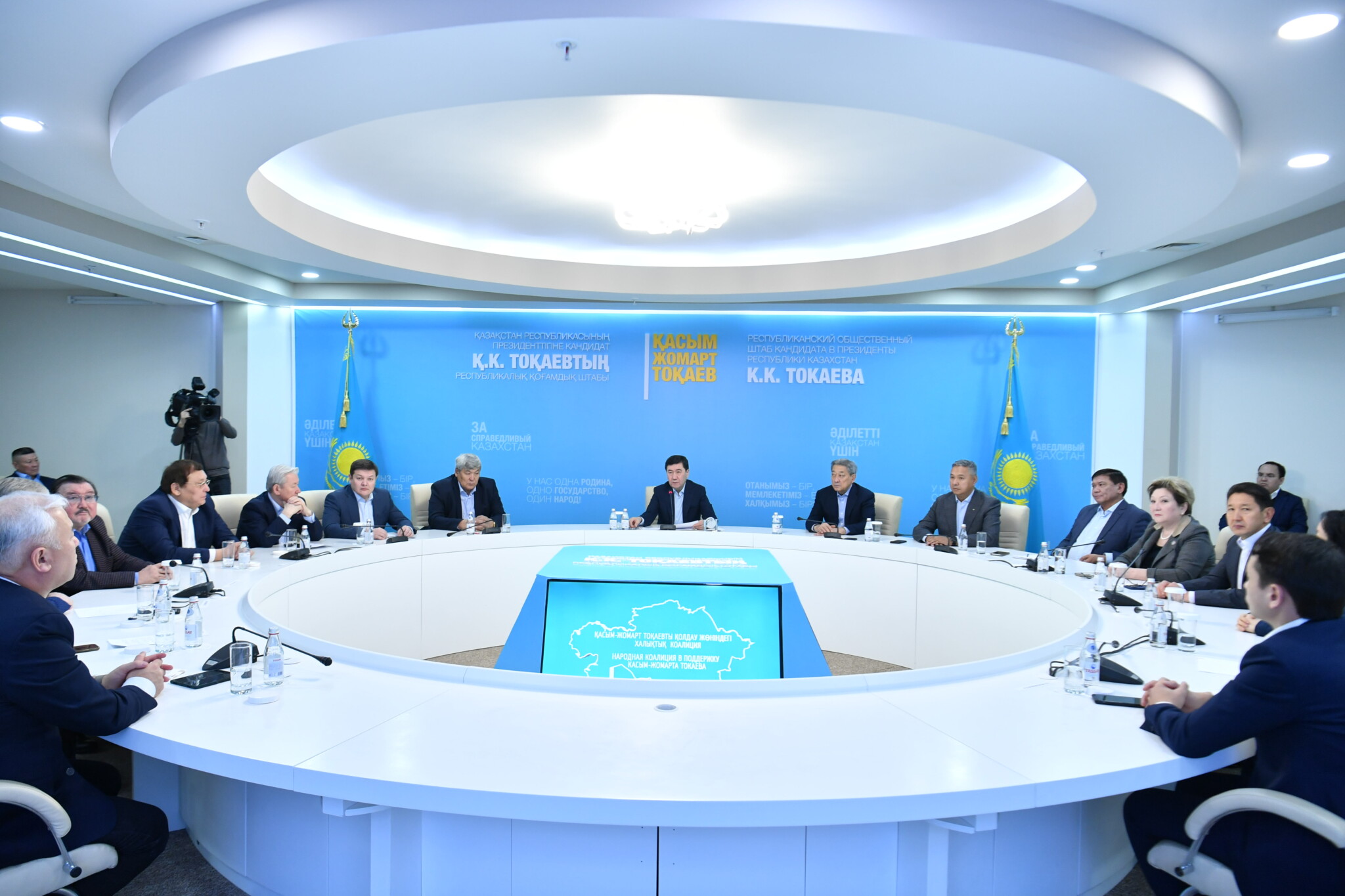 Е.Қошанов: Халықтық коалицияның басты міндеті – Президент реформаларын орындау