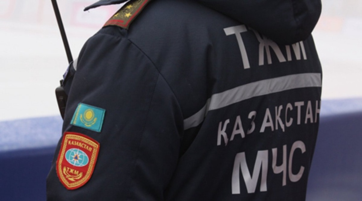 Павлодардағы мектептің бірін түтін басып, 500-ге жуық оқушы эвакуацияланды