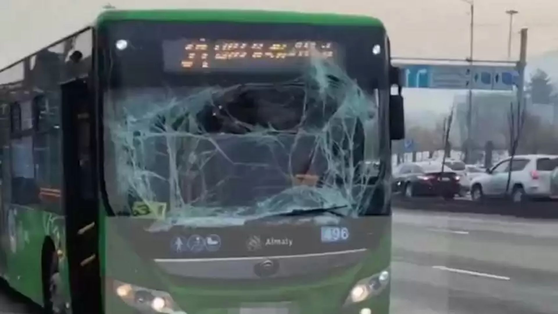Алматыда 2 автобус соқтығысты: зардап шеккендер бар