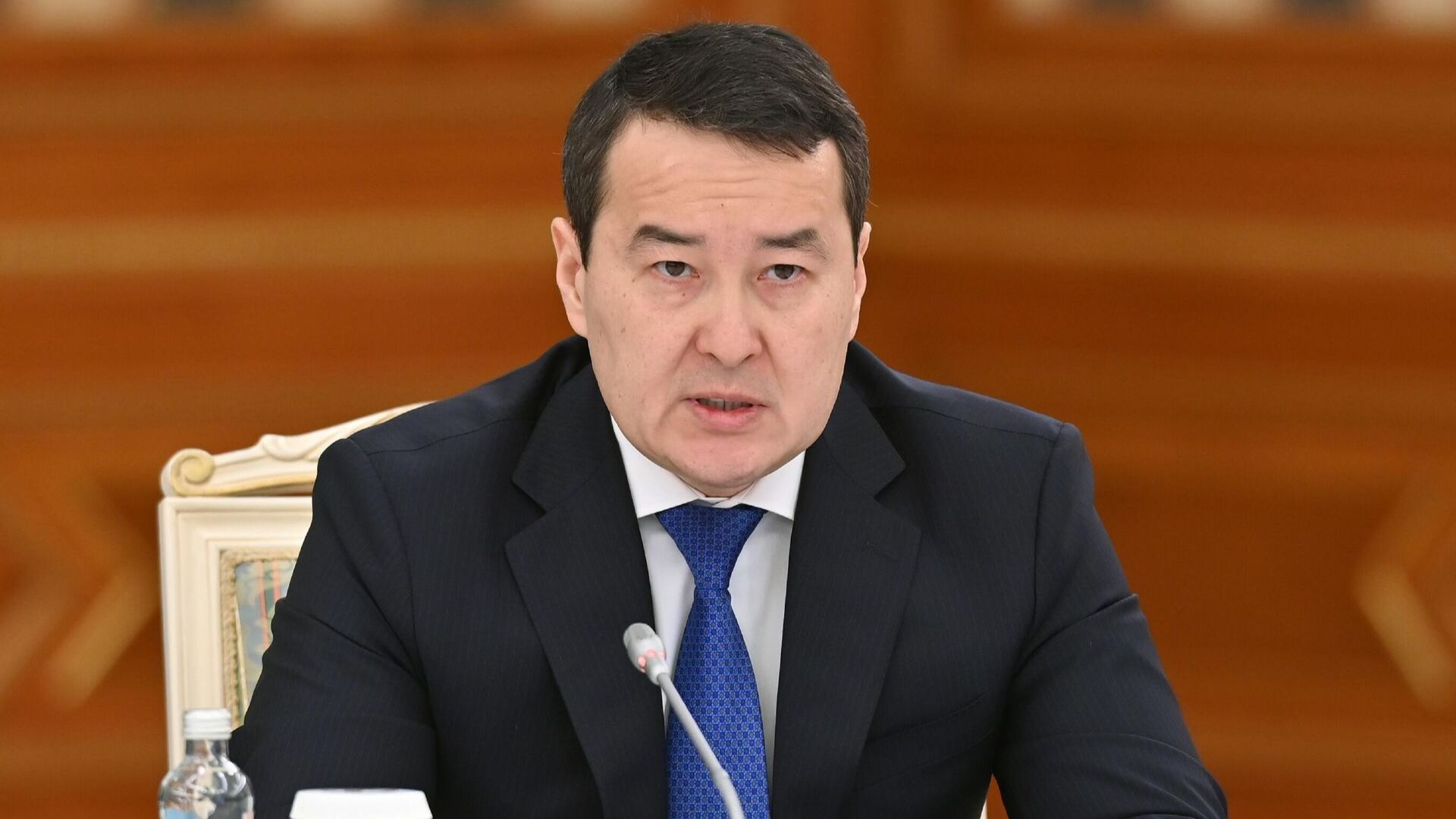 Әлихан Смайылов Премьер-Министр болып қайта тағайындалды