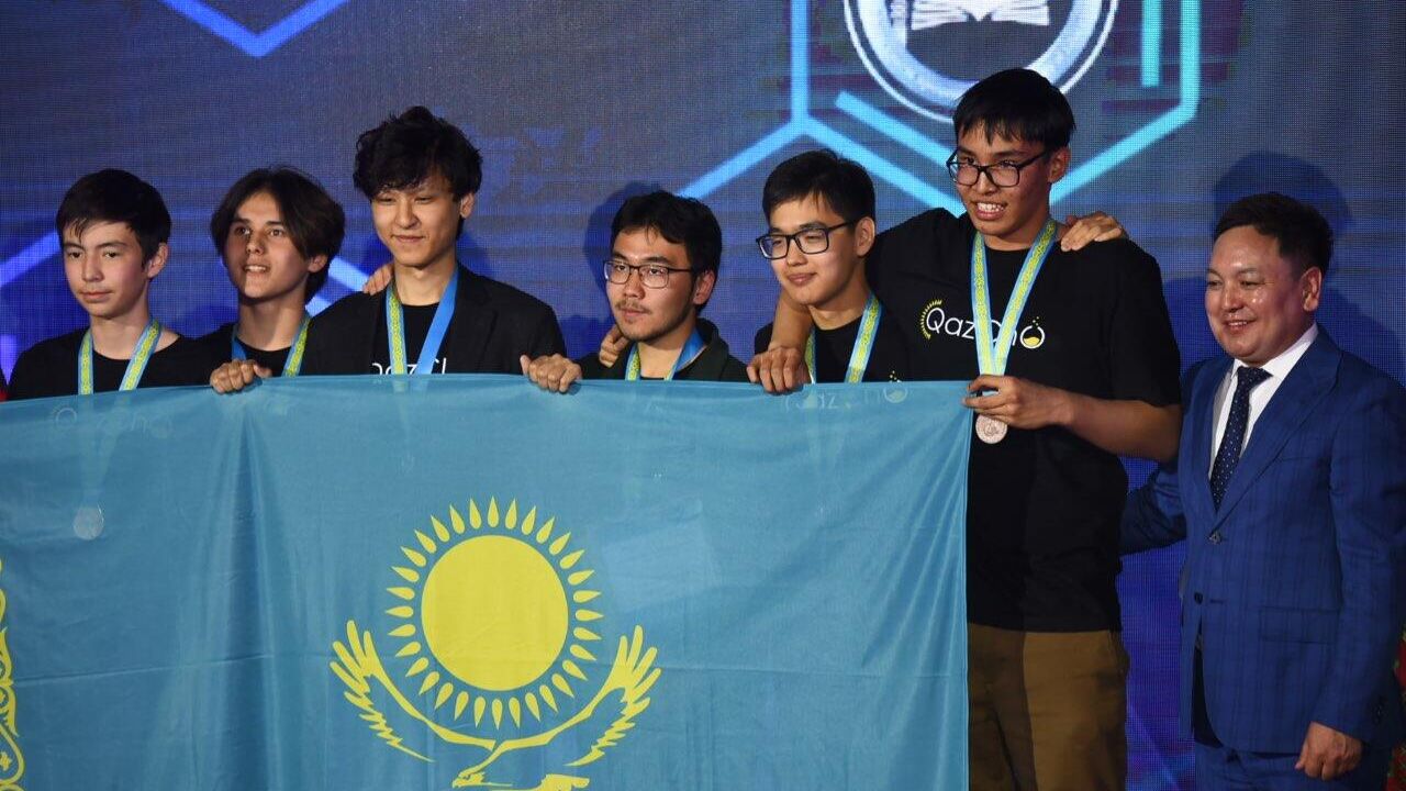 Менделеев олимпиадасы: қазақстандық оқушылар 12 медаль жеңіп алды