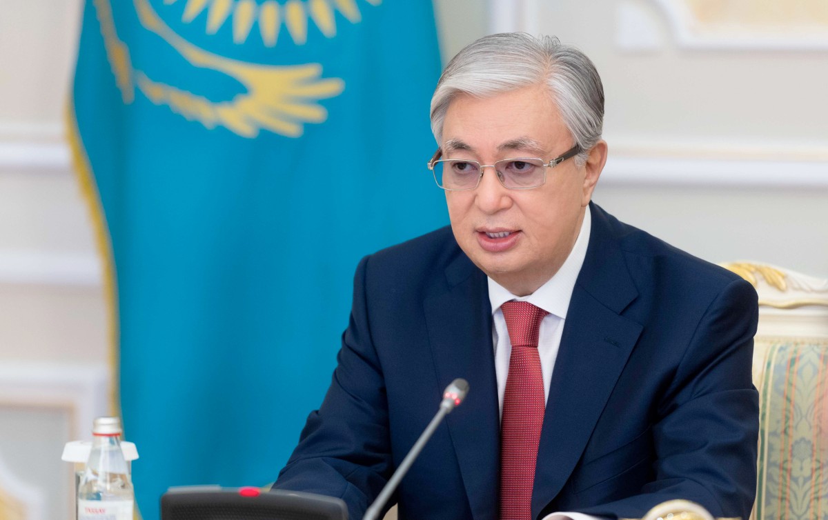 Мемлекет басшысы қазақстандықтарды Еңбек күнімен құттықтады