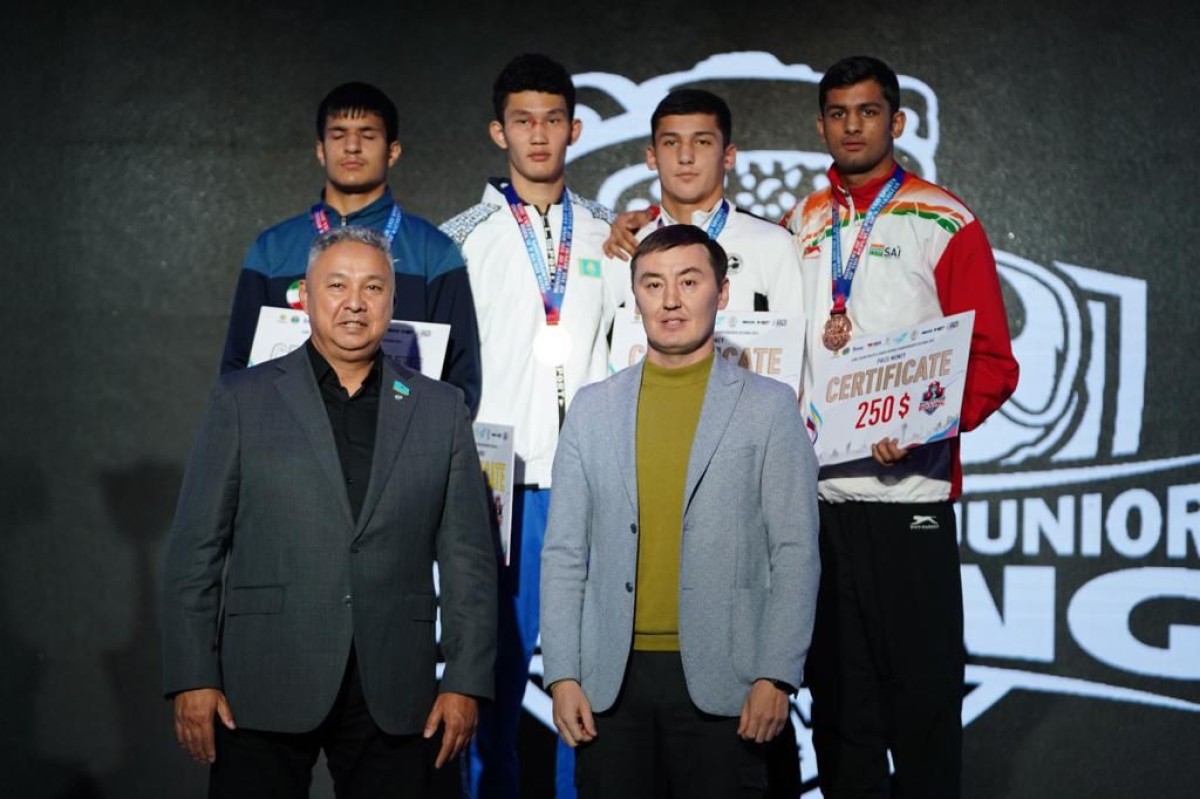 Атыраулық боксшы Жандос Алпысбаев Азия чемпионы атанды