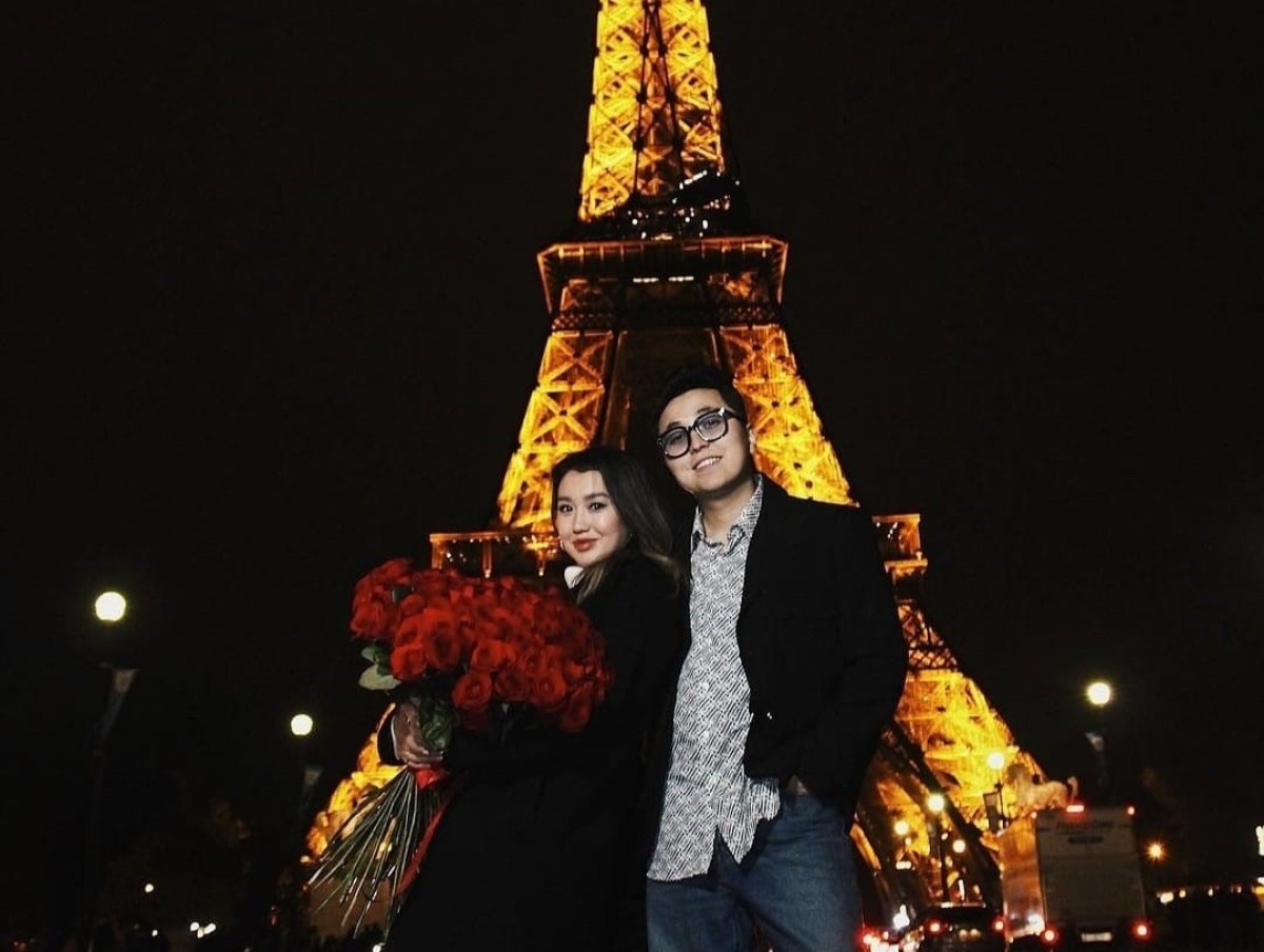 «Имаммен ағылшынша сөйлестік»: Танымал қазақстандық блогер Парижде некесін қидырды