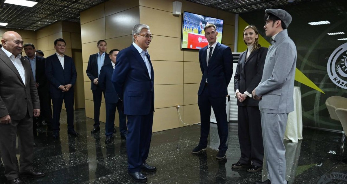 Президент футболшыларға қолдау көрсету үшін «Астана Арена» стадионына келді