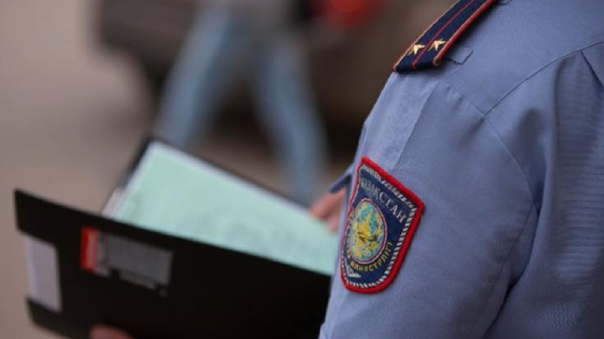 Қонаев қаласында оқушы қызды зорлаған 2 полицей қамауға алынды