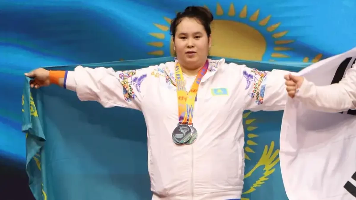 Айсамал Сансызбаева ауыр атлетикадан әлем чемпионатында жүлдегер атанды