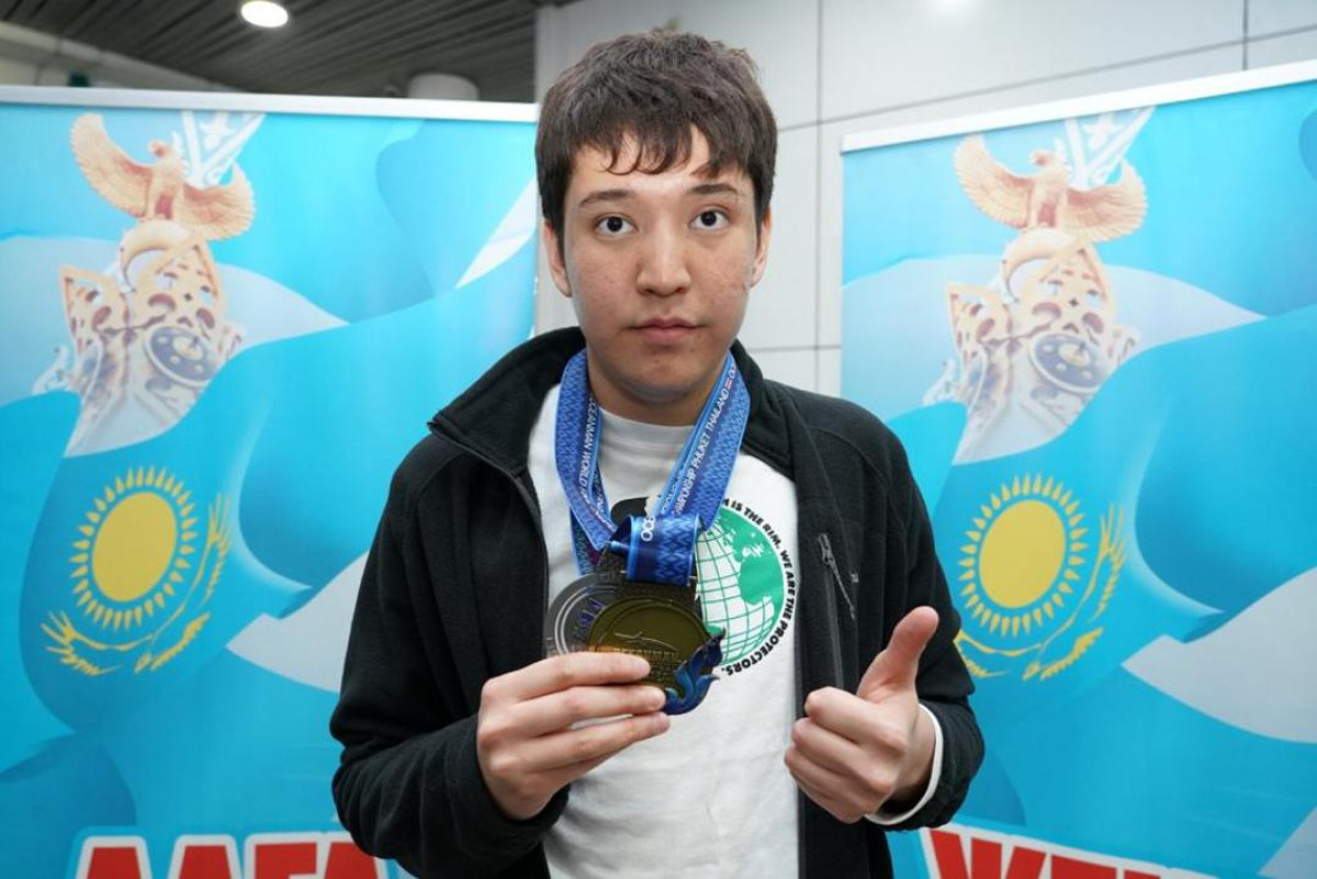 Ашық суда жүзуден қазақстандық спортшы ел тарихында тұңғыш чемпион атанды