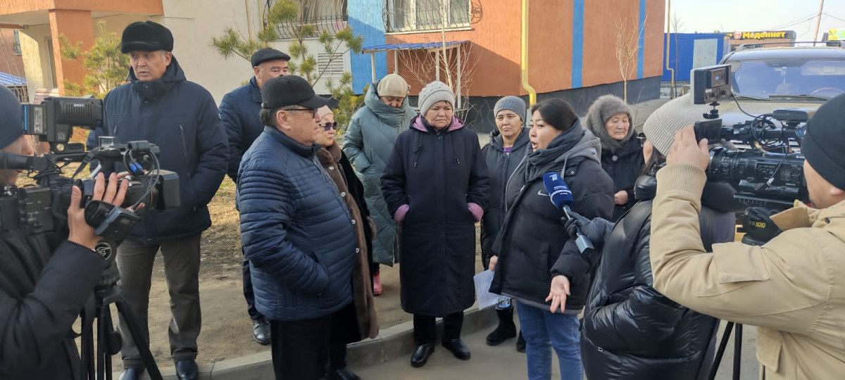 Мәжіліс депутаты Алматыдағы «Мәдениет» тұрғын үй кешенінің тұрғындарымен кездесті
