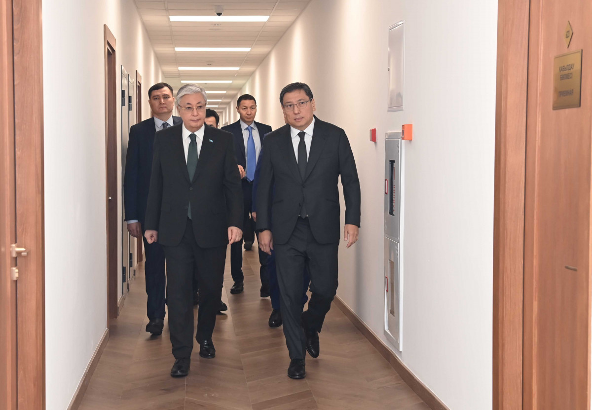 Президент Алматы қаласының әкімдігіне барды